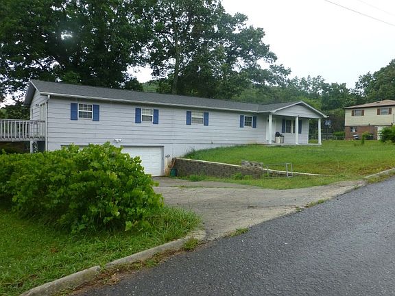 3rd image of 6328 Netherland Dr