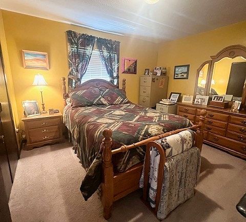 3rd image of 106 Phyllis Dr
