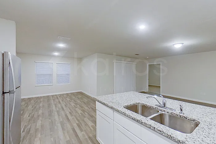 21617 Yosemite Blvd — Photo 9