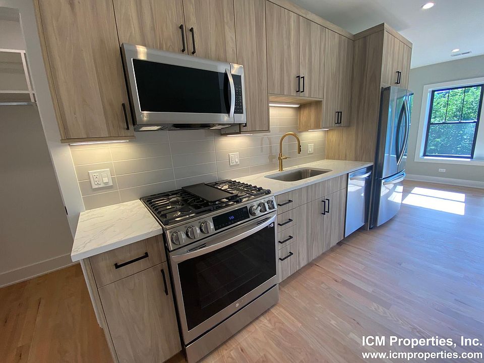 1st image of 2457 W Logan Blvd #3D