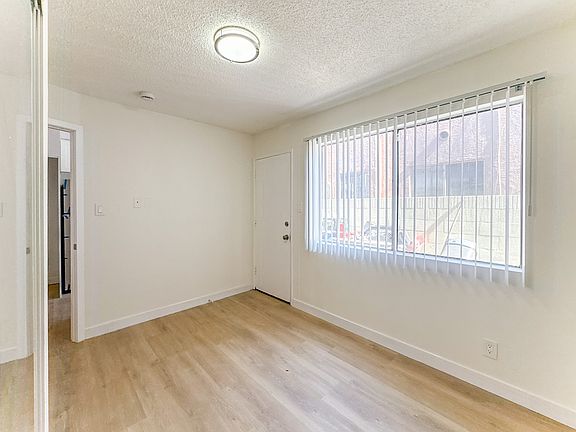 5th image of 1726 N Stanton Pl #2