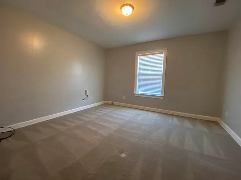 6085 Village West Ln — Photo 8