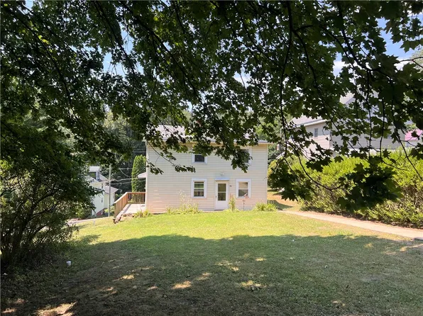112 Beyer Ave, Punxsutawney, PA 15767