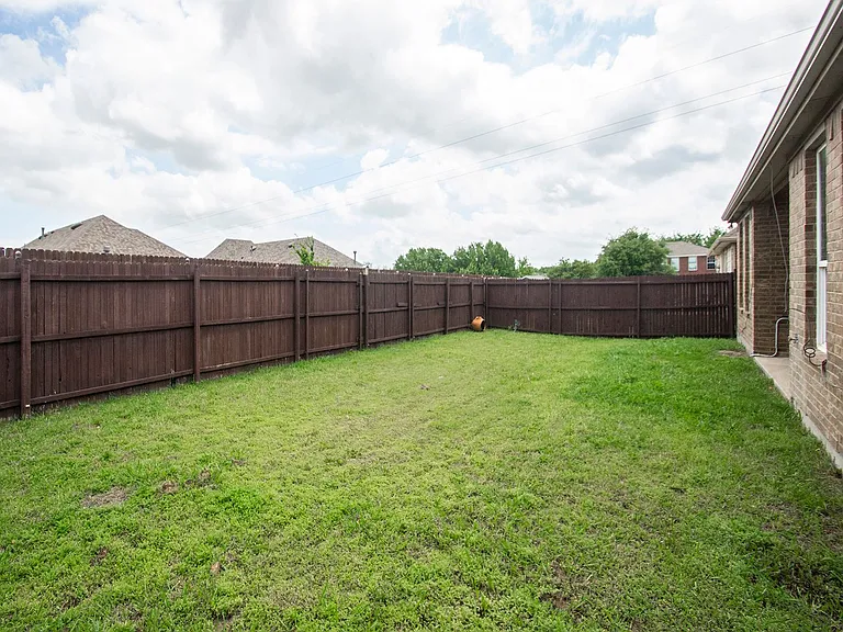 917 Swan Ridge Dr — Photo 26