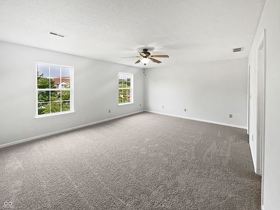 5th image of 8437 Crosser Dr