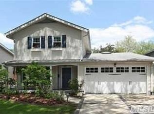 31 Seaview Ln, Port Washington, NY 11050