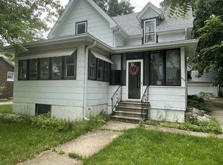 809 Oneida St, Joliet, IL 60435