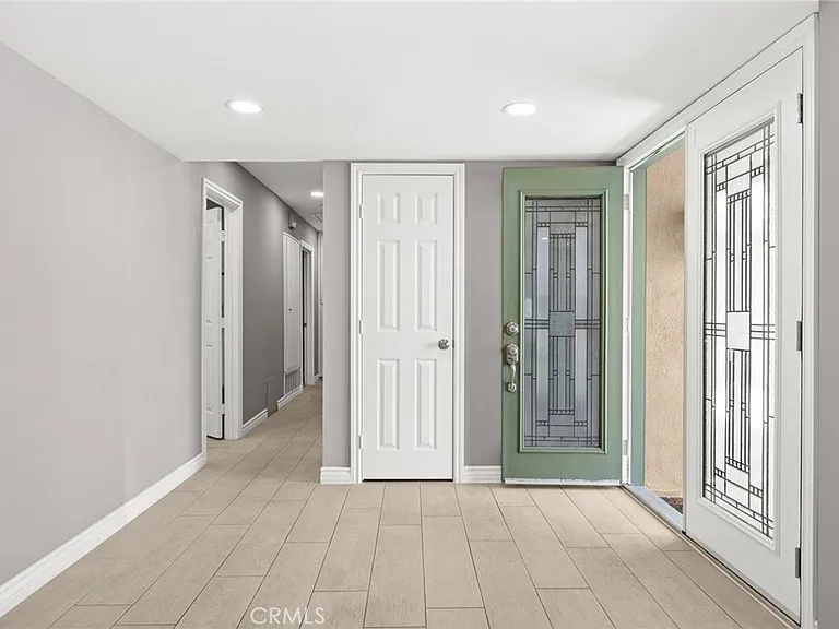 1641 Maywood Ave — Photo 6