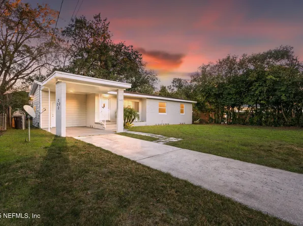 5627 MORET Drive E, Jacksonville, FL 32244