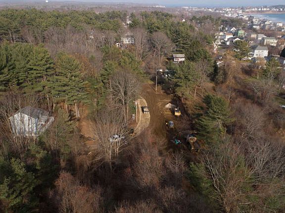 5th image of 12 Juniper Park Ln