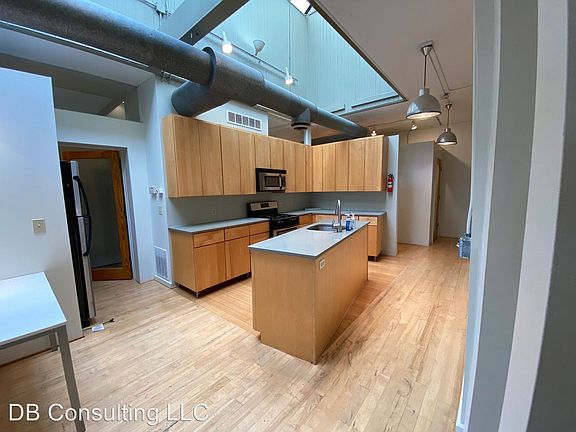 2nd image of 19 W Court St Unit 4