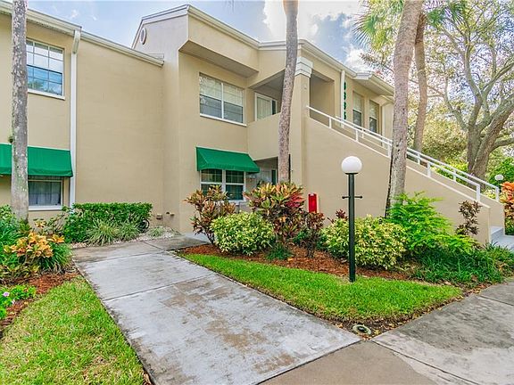 2nd image of 8395 Meadowbrook Dr APT 3