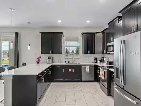 3rd image of 913 Ocean Course Ave