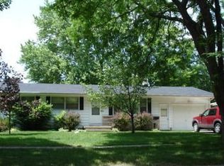 2713 Dawn Dr, Midland, MI 48642