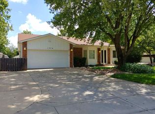 1904 N Smarsh Ln, Wichita, KS 67212