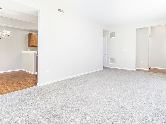 5th image of 24838 Franklin Ln #24838
