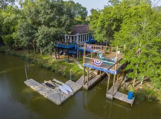 3122 Bryant Ln, Webster, TX 77598