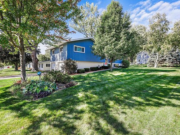 4th image of 6328 Renee Ct
