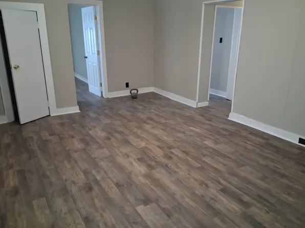2083 Broad St, Paducah, KY 42003