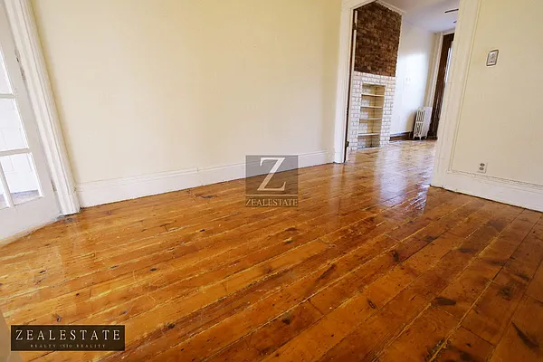 Rented by ZealEstate Group Inc | media 43