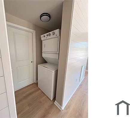 5th image of 301 Olivia Ln