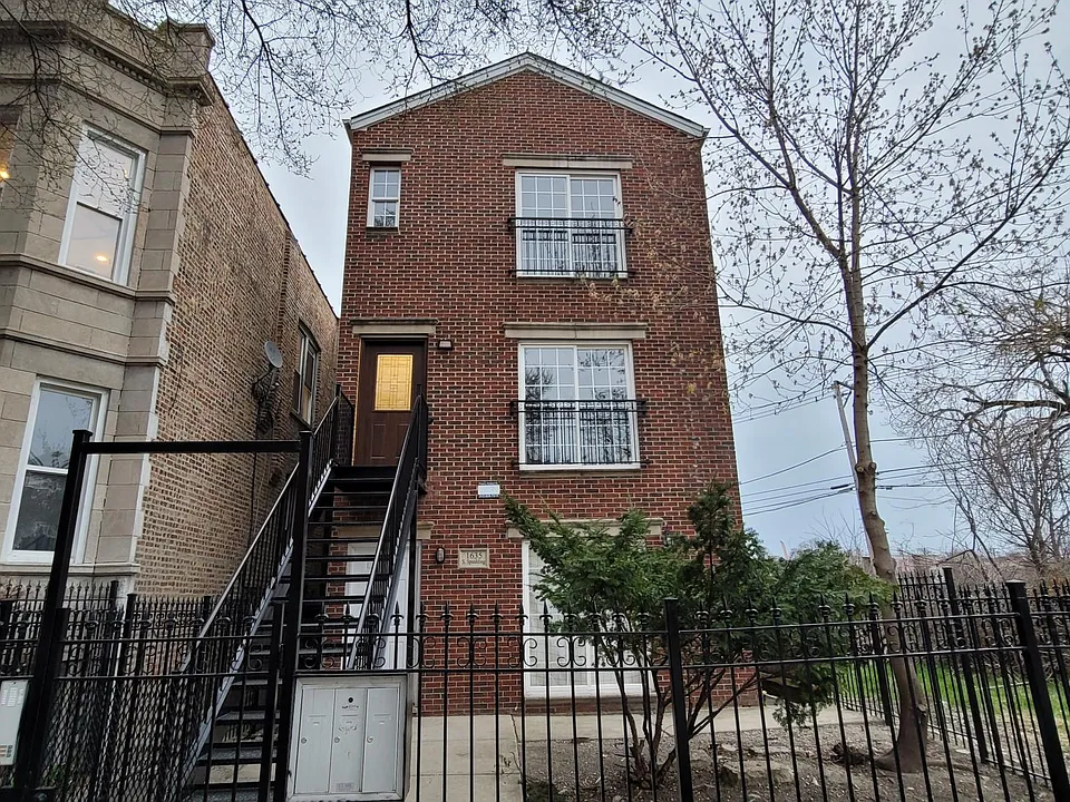 A beautifully updated apartment at the corner of Odgen and Spaulding