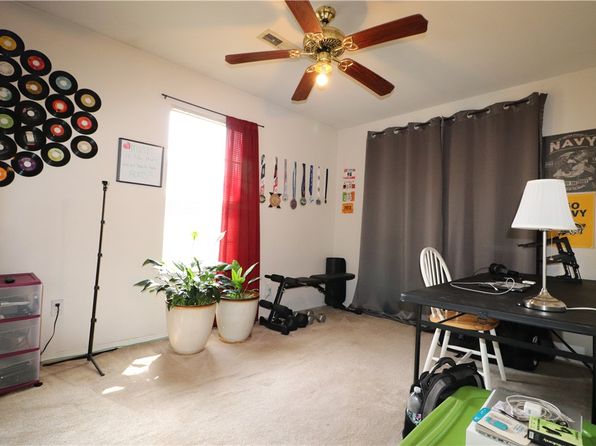 fayetteville-arkansas-439593432 picture