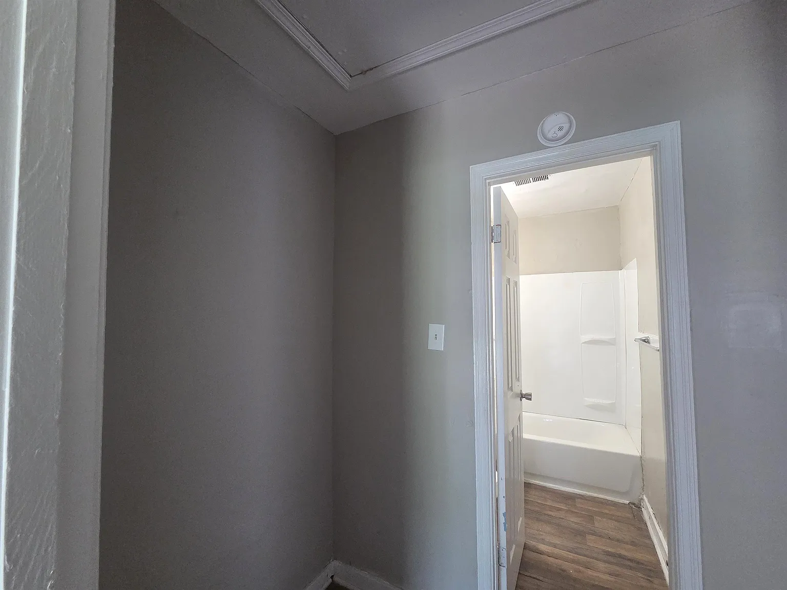 3 bed, 2.0 bath, 1032 sqft, $895 — Photo 4