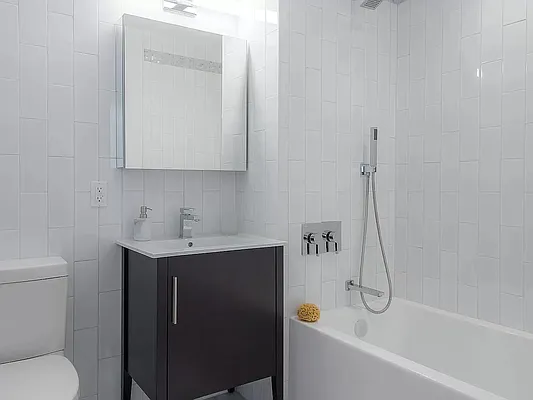 Rented by REAL New York | media 10