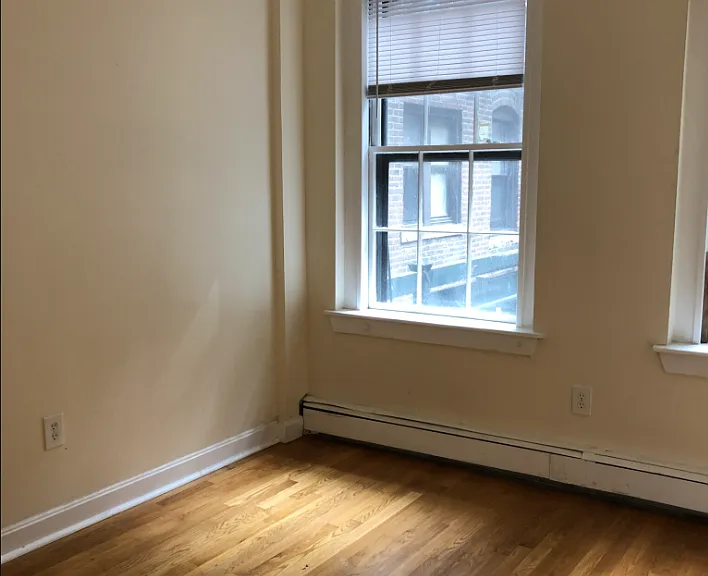 28-30 Phillips St #1 — Photo 4