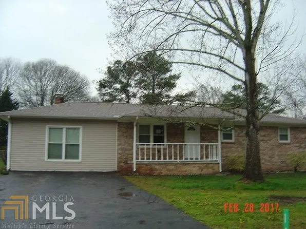 145 Cardinal Dr NE, Calhoun, GA 30701