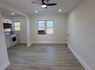 15 Washburn Ave #1, Brooklyn, MD 21225
