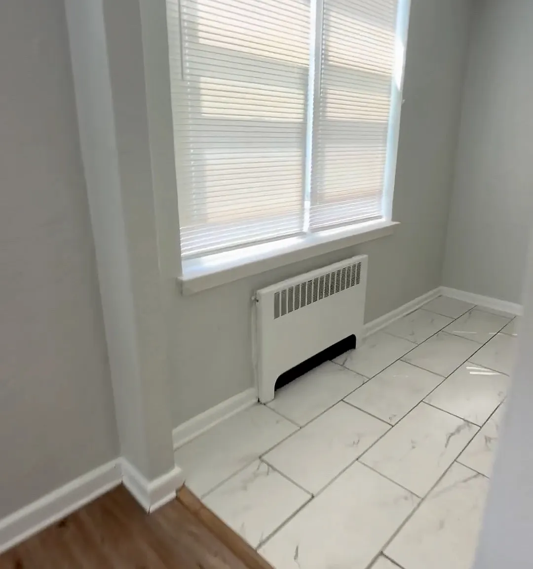 1 bed, 1200 sqft, $1,300 — Photo 2