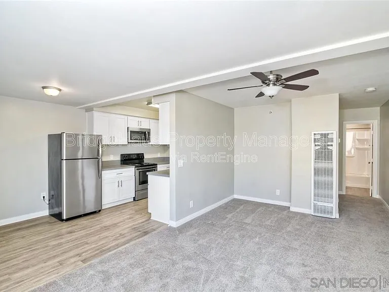 378 Moss St #14 — Photo 5