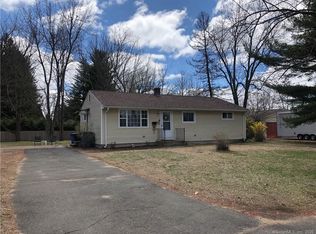 4 Linda Ln, Enfield, CT 06082