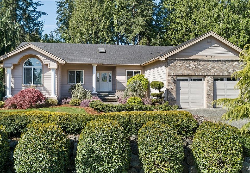 1st image of 12132 3rd Ave NE