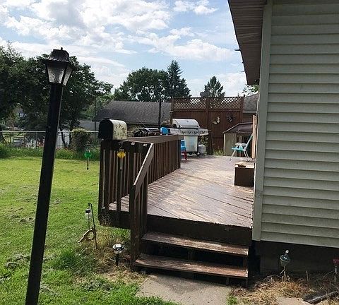 5th image of 1023 Erie Ave