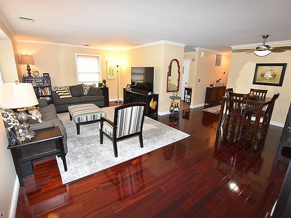 2nd image of 179 Roseland Ave APT 8