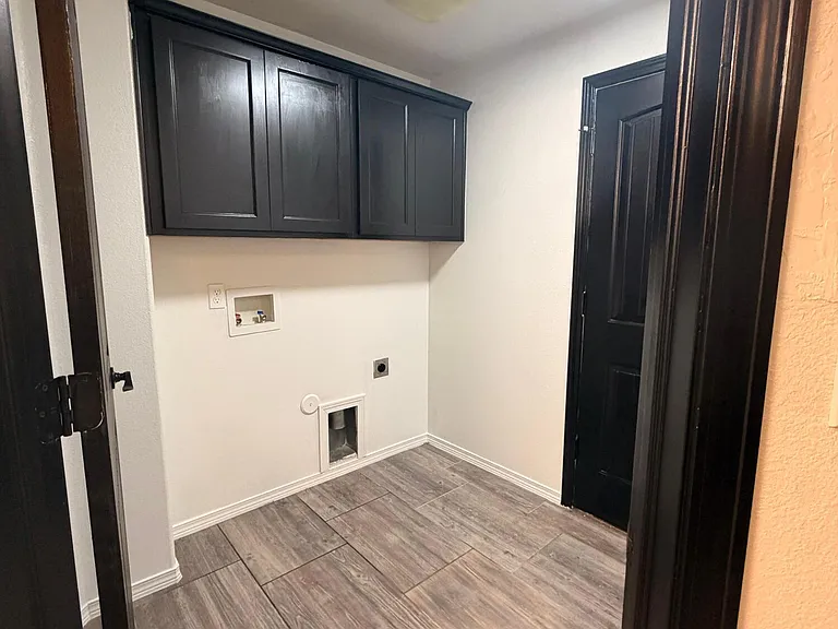 14270 Richard Wiles Ave — Photo 32