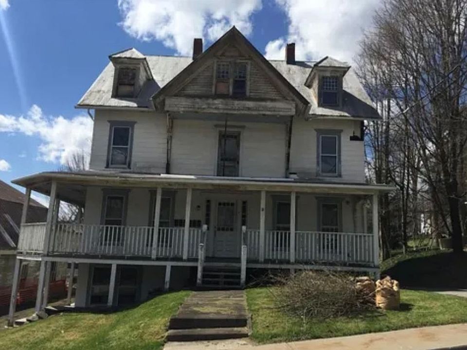 2nd image of 3 Academy St