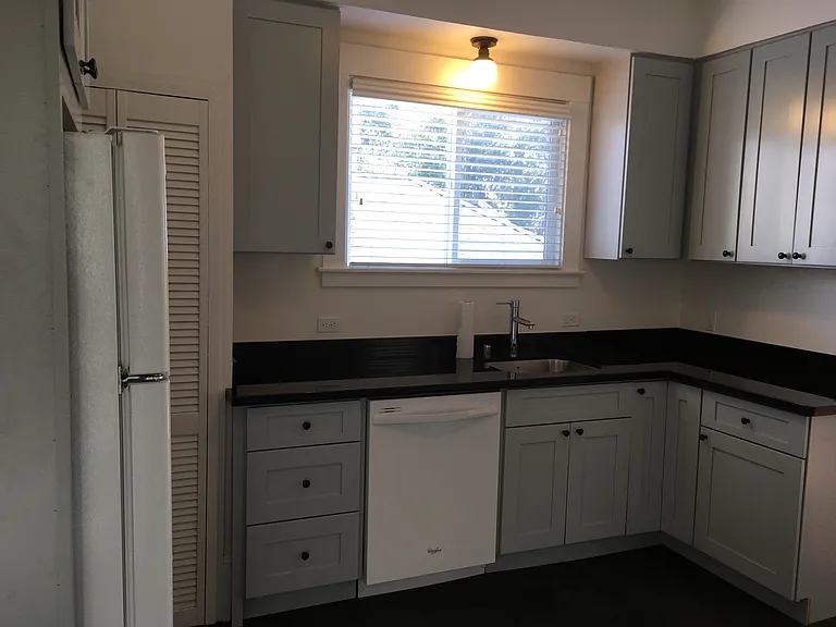 2444 Central Ave — Photo 9