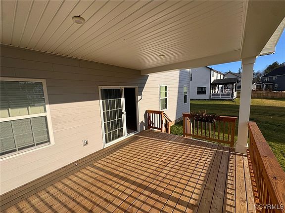 5th image of 9535 Halifax Green Dr