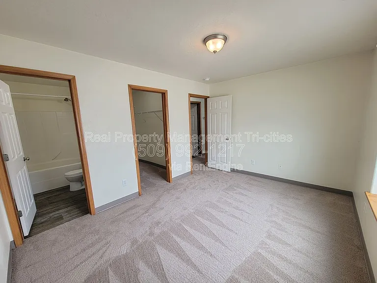 6321 Thistledown Dr — Photo 6