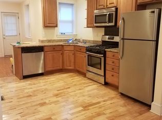 20 N 42nd St, Philadelphia, PA 19104