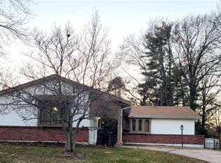 11381 Bristol Rock Rd, Florissant, MO 63033