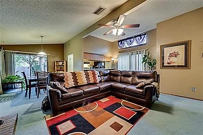 4th image of 1709 Windsor Dr