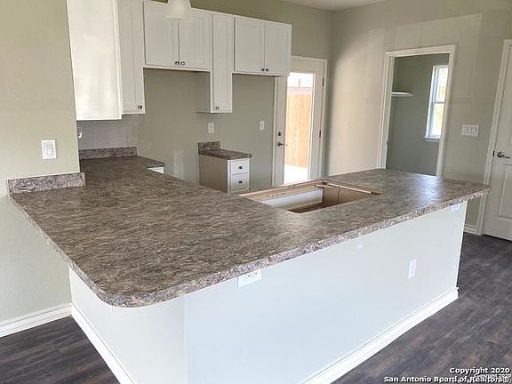 4th image of 11310 Gaylord Dr
