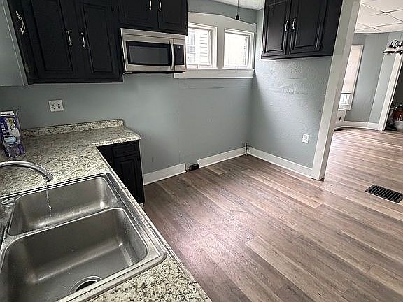 2nd image of 4616 Varble Ave