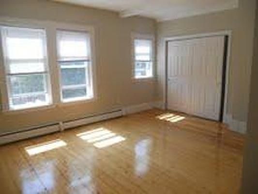 2nd image of 42 Pratt St #House