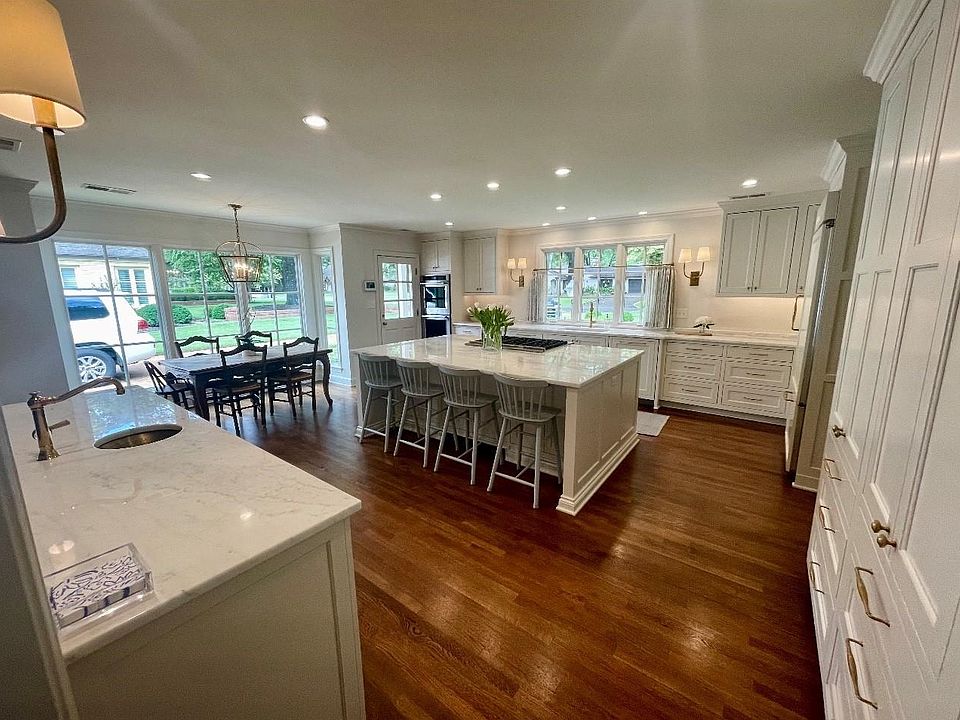 2nd image of 249 Belle Meade Ln